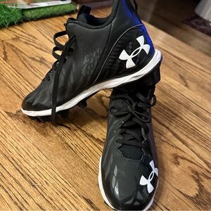 Under Armour Spotlight Franchise RM Junior Football Cleat Black US Youth 3.5Y
